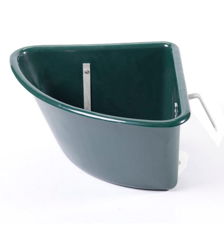 Polymaster 32ltr Corner Feeder PT15