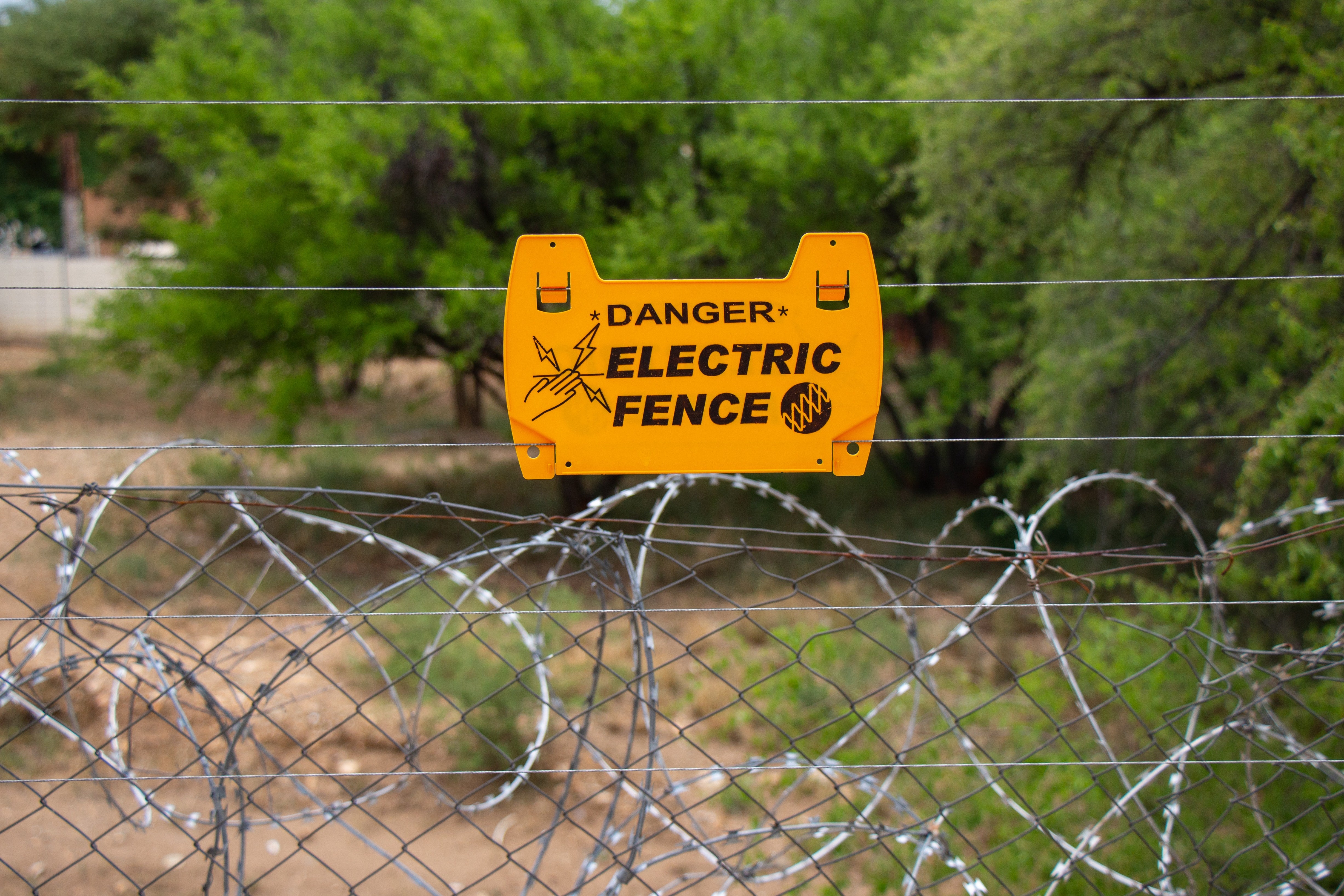 ELECTRIC FENCING