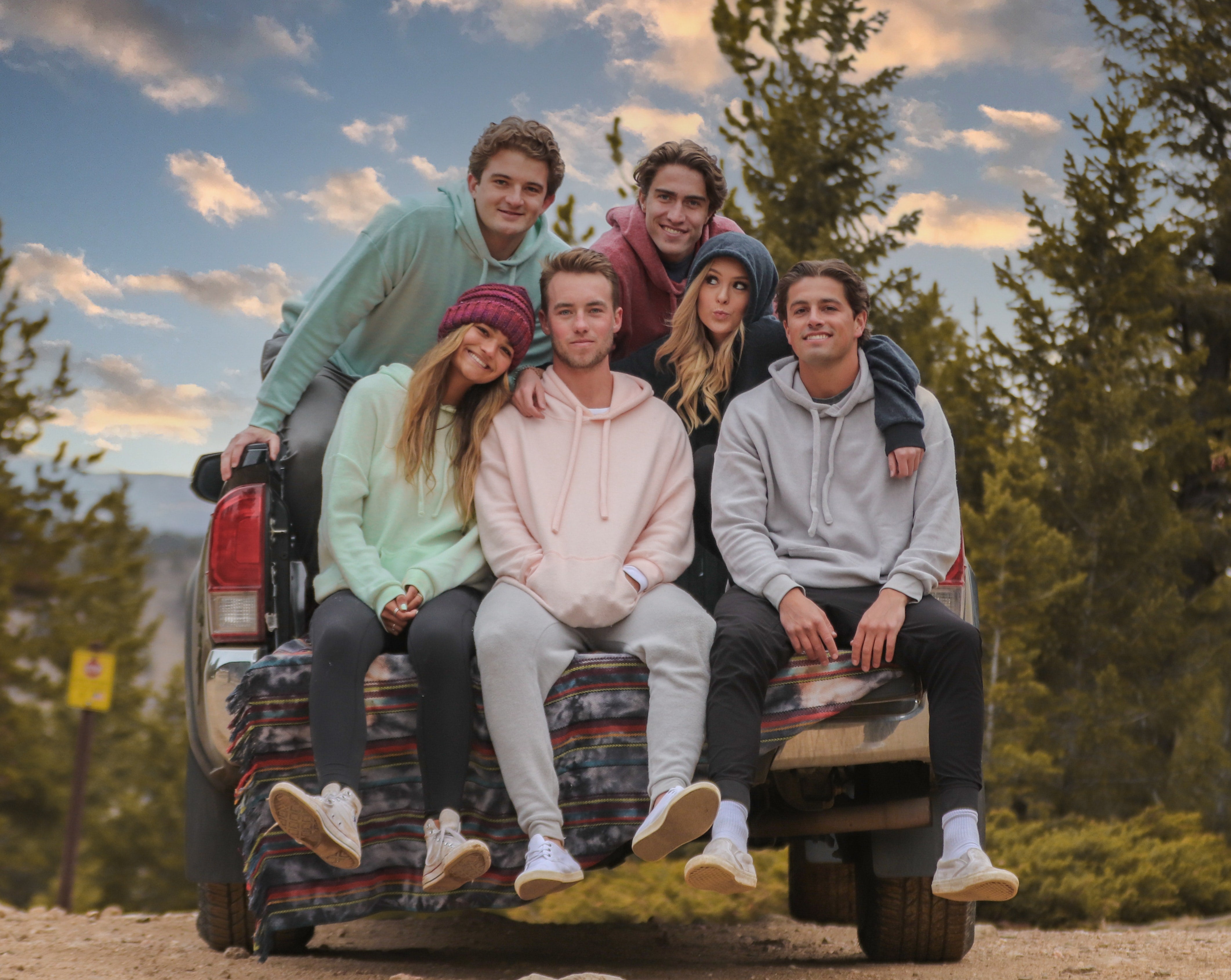 Hoodies & Jumpers