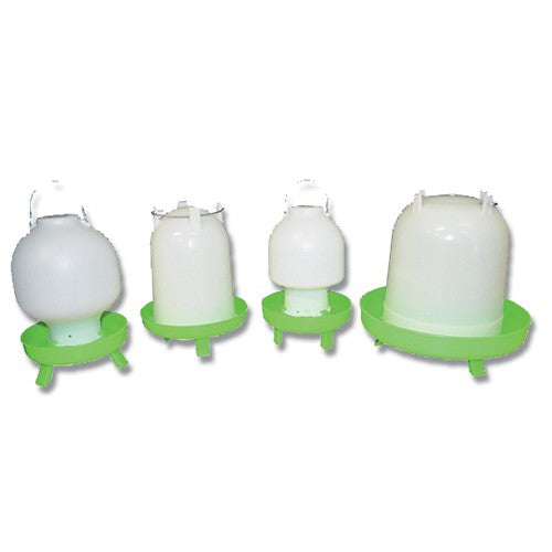 Bainbridge Poultry Drinker Cw Legs 4ltr Ball Type.